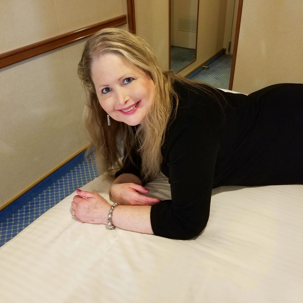 Meet your Posher, Lori